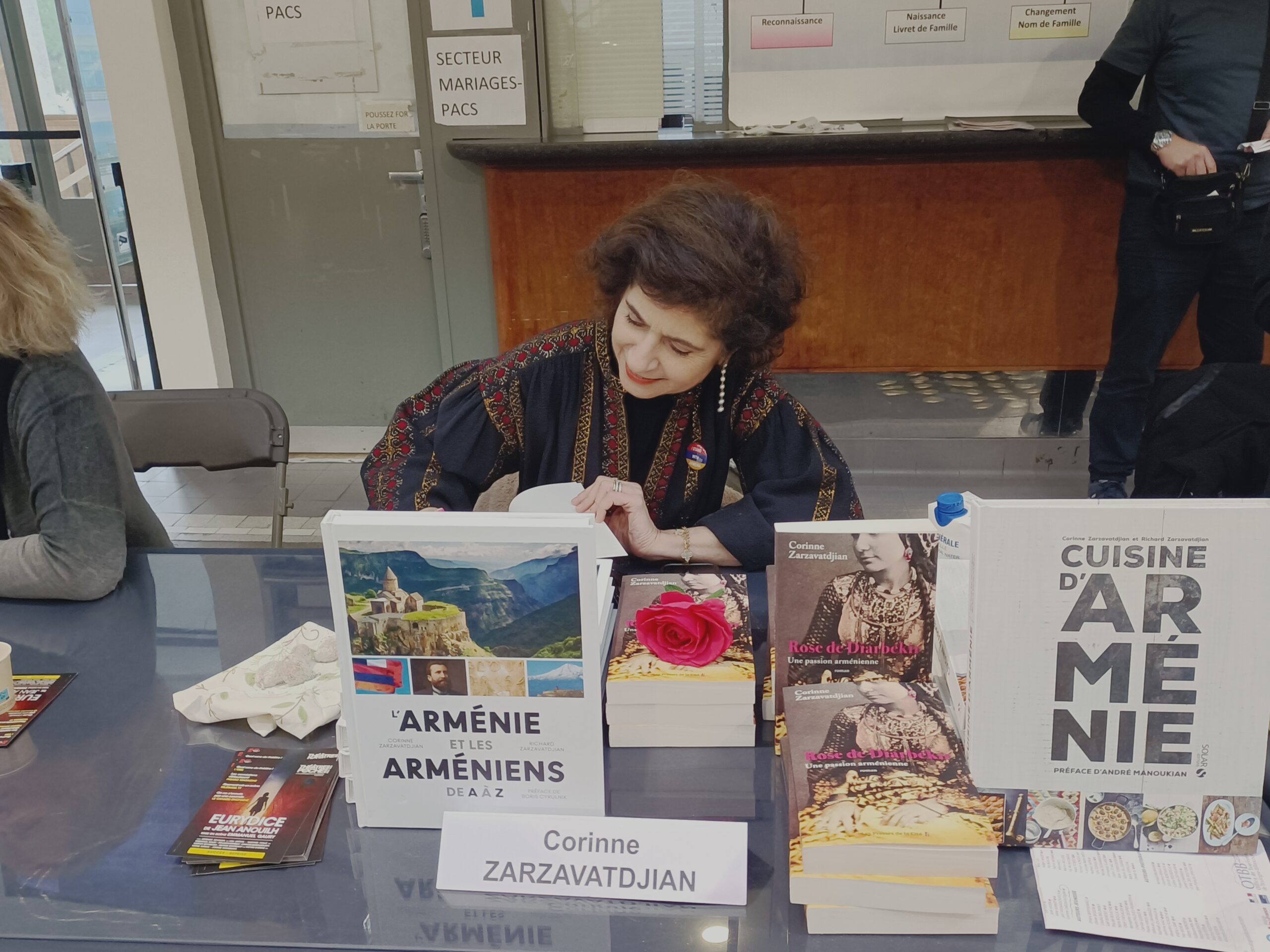 Corinne Zarzavatdjian au salon du livre de Boulogne