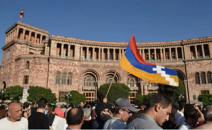 nous appelons le président de l&rsquo;#Azerbaijan à  libérer les prisonniers arméniens