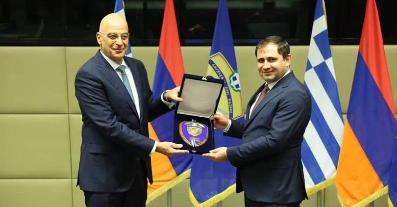 La Grèce se tient aux côtés du peuple arménien affirme le Ministre grec de la Défense