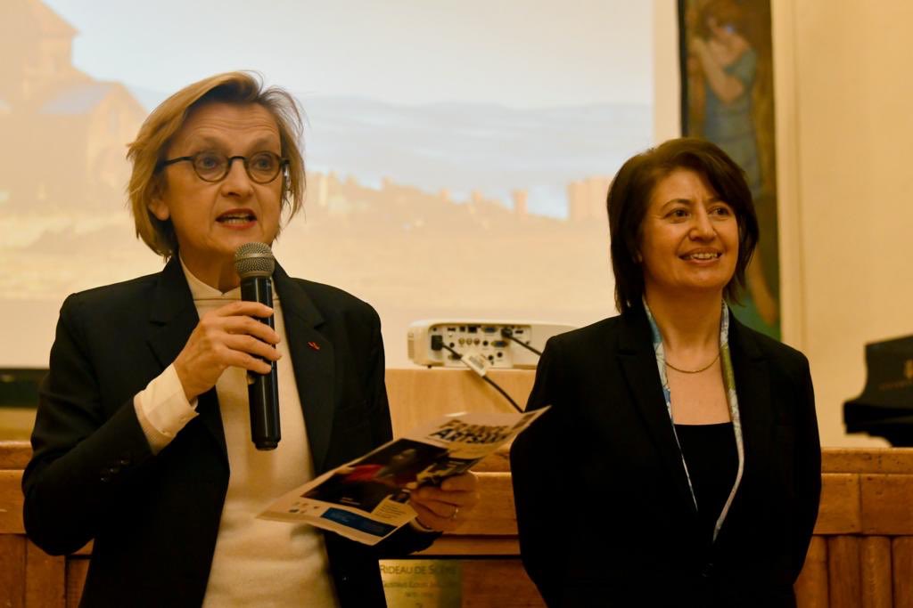 Ma sincère gratitude à Florence Berthout