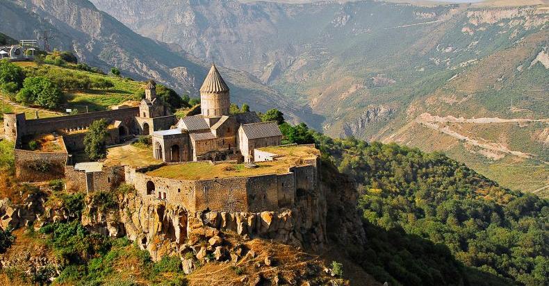 Le complexe monastique de Tatev et du Grand Désert de Tatev, ainsi que les gorges de la rivière Vorotan vont bientôt protégés par l&rsquo;UNESCO