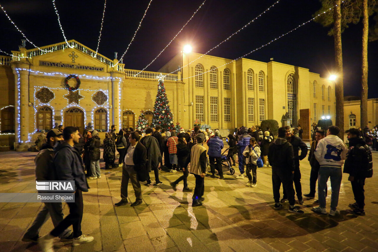 L’église arménienne du Saint-Sauveur d&rsquo;Ispahan à la veille du Nouvel An et de Noël
