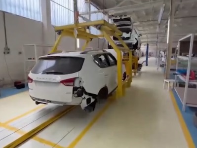 Jusqu’à présent, en Arménie 8 voitures Sepuh 1 ont été produites, nous sommes désormais au stade de la production en série affirme le ministre arménien de l’Economie