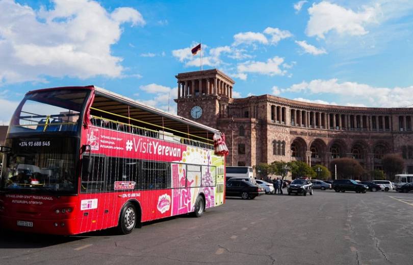 « Erevan City Tour » a préparé un cadeau de fête pour les habitants d&rsquo;Erevan et les invités de la ville pour le Nouvel An