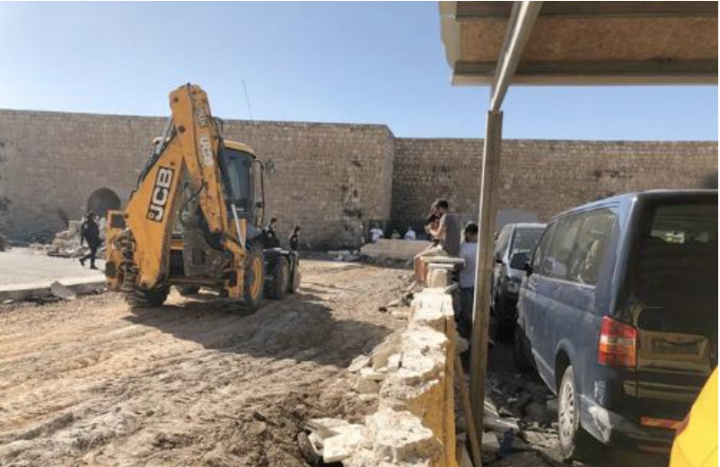 Le cabinet d&rsquo;architectes suspend sa participation au projet d&rsquo;hôtel dans le quartier arménien en raison des liens avec les colons