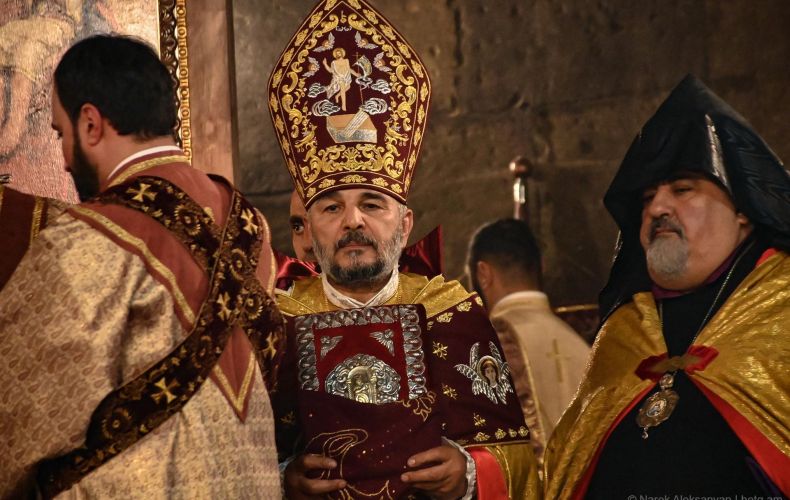 Le père Vrtanes Abrahamyan : La survie des structures étatiques de l&rsquo;Artsakh en Mère Arménie devrait être la base du retour