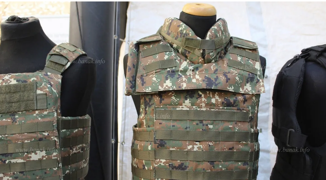Des vétérans arméniens conçoivent un gilet balistique innovant : un bond en avant dans l&rsquo;équipement de protection