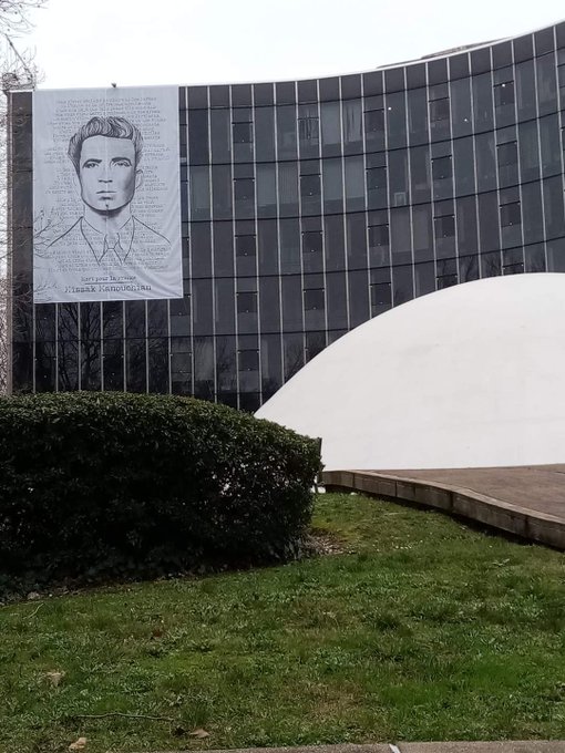 Missak Manouchian vous regarde des hauteurs de la place du Colonel Fabien