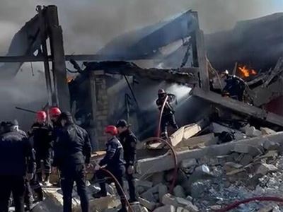 6 tués dans un incendie dans l’explosion d’une usine de meubles à Bakou