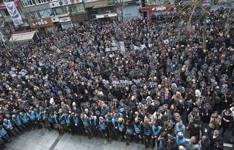 Nous exigeons justice. Un rassemblement dédié à la mémoire de Hrant Dink assassiné il y a 17 ans aura lieu à Istanbul le 19 janvier