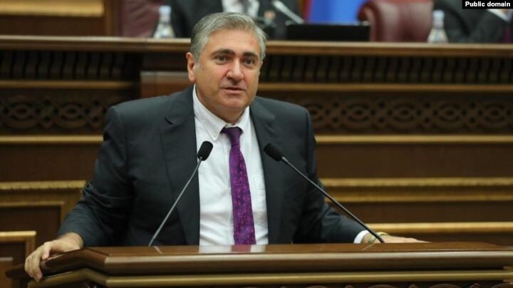 L&rsquo;opposition se moque de la nouvelle offre de Pachinian à Bakou