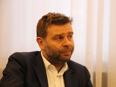L&rsquo;avion-cargo « Iliouchine » chargé d&rsquo;armes, a effectué 14 vols entre Bakou et Nakhitchevan affirme Jean-Christophe Buisson