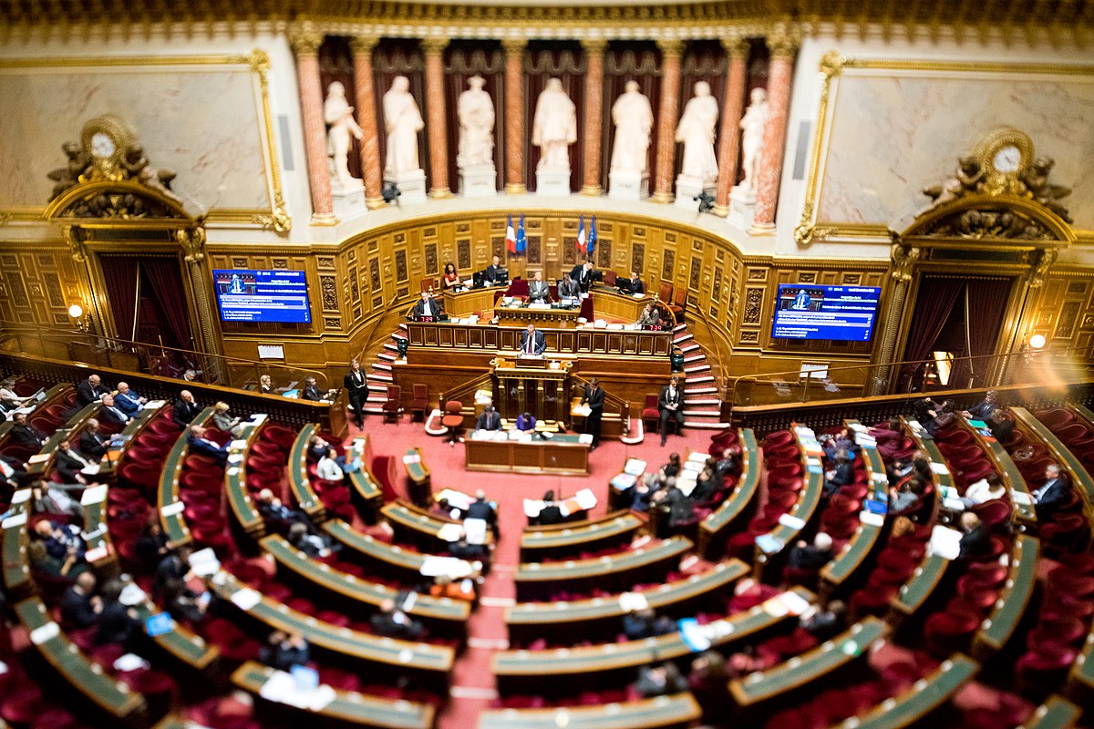 Erevan salue la décision du Sénat français, Bakou considère les relations avec Paris suspendues