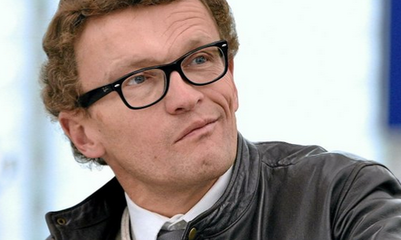Sylvain Tesson sera-t-il «annulé» par la police des poètes?