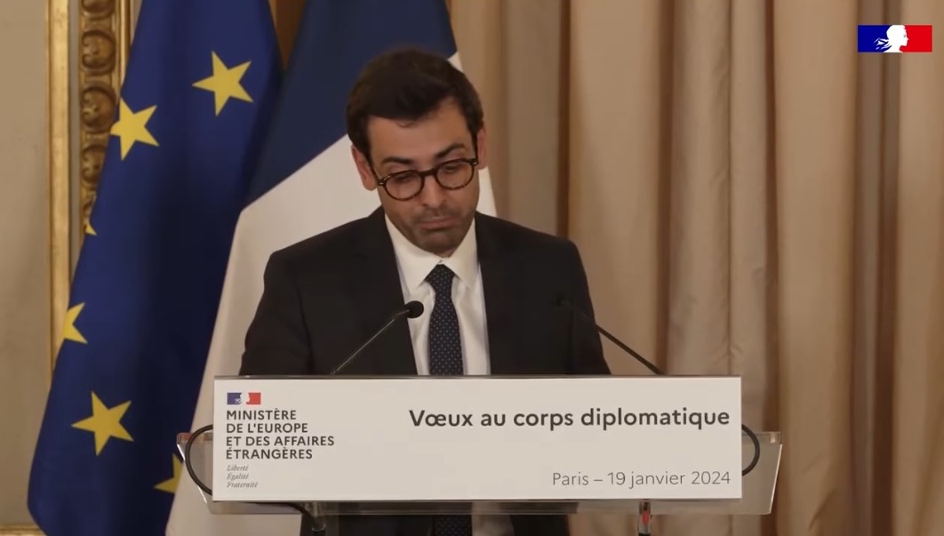 L’Arménie et l&rsquo;Azerbaïdjan doivent enfin parvenir à la paix et le respect de l’intégrité territoriale des deux pays affirme Ministre des Affaires étrangères de la France