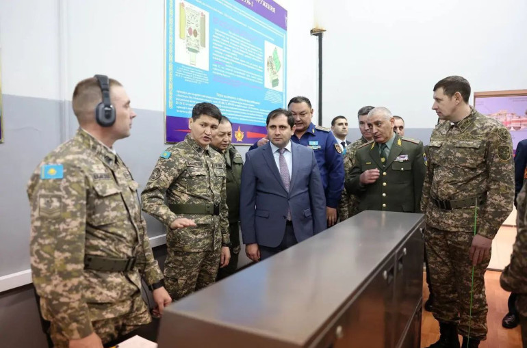 Un accord a été conclu pour la coopération entre le Collège militaire du Kazakhstan et le Centre de formation des sergents du ministère de la Défense de la République d&rsquo;Arménie