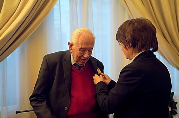 L&rsquo;Etat arménien décore le Pasteur Samuel Sahagian
