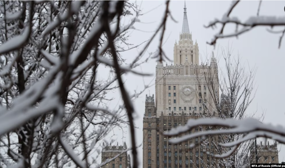 Le ministre arménien des affaires étrangères de nouveau invité à Moscou pour des discussions sur l&rsquo;Azerbaïdjan