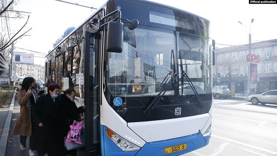 Le prix du ticket de bus ne sera finalement pas augmenté après une levée de boucliers