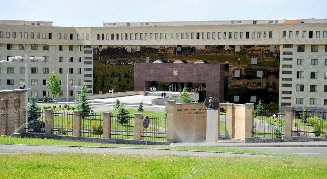 Erevan rejette les accusations de Bakou concernant des tirs de soldats Arméniens sur des positions azerbaïdjanaises