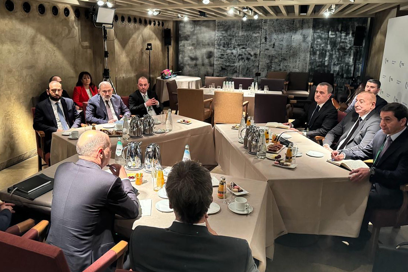 Bakou réitère ses pressions sur Erevan deux jours après la rencontre de Pachinian et Aliev à Munich