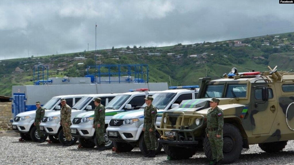 Propos contradictoires dans les milieux dirigeants arméniens sur la présence de forces russes dans le village arménien visé par des tirs azéris