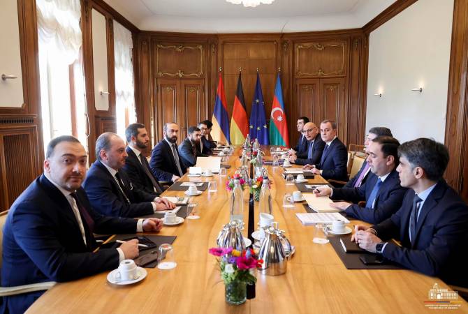 La deuxième journée de négociations entre les ministres des Affaires étrangères de l&rsquo;Arménie et de l&rsquo;Azerbaïdjan a commencé à Berlin