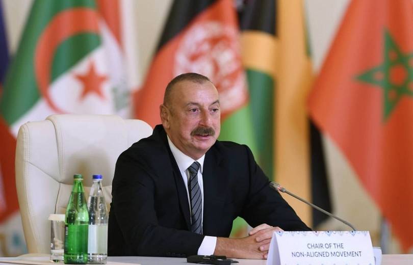 Le despote de Bakou, Ilham Aliev accuse la France de discriminer les musulmans