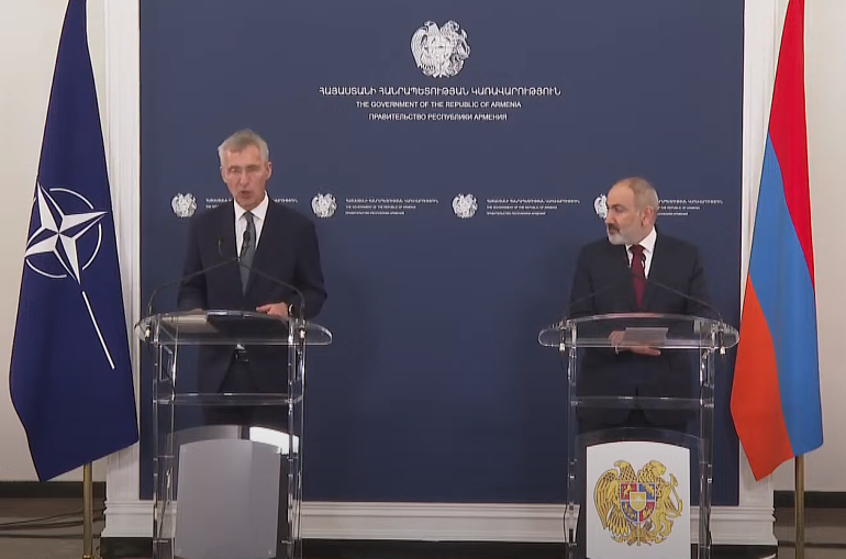 Stoltenberg exhorte l’Arménie et l’Azerbaïdjan à signer un accord de paix