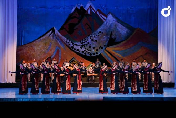 Plus de 30 000 spectateurs ont déjà assisté au spectacle de la tournée française de l&rsquo;ensemble d&rsquo;État « Altunyan »