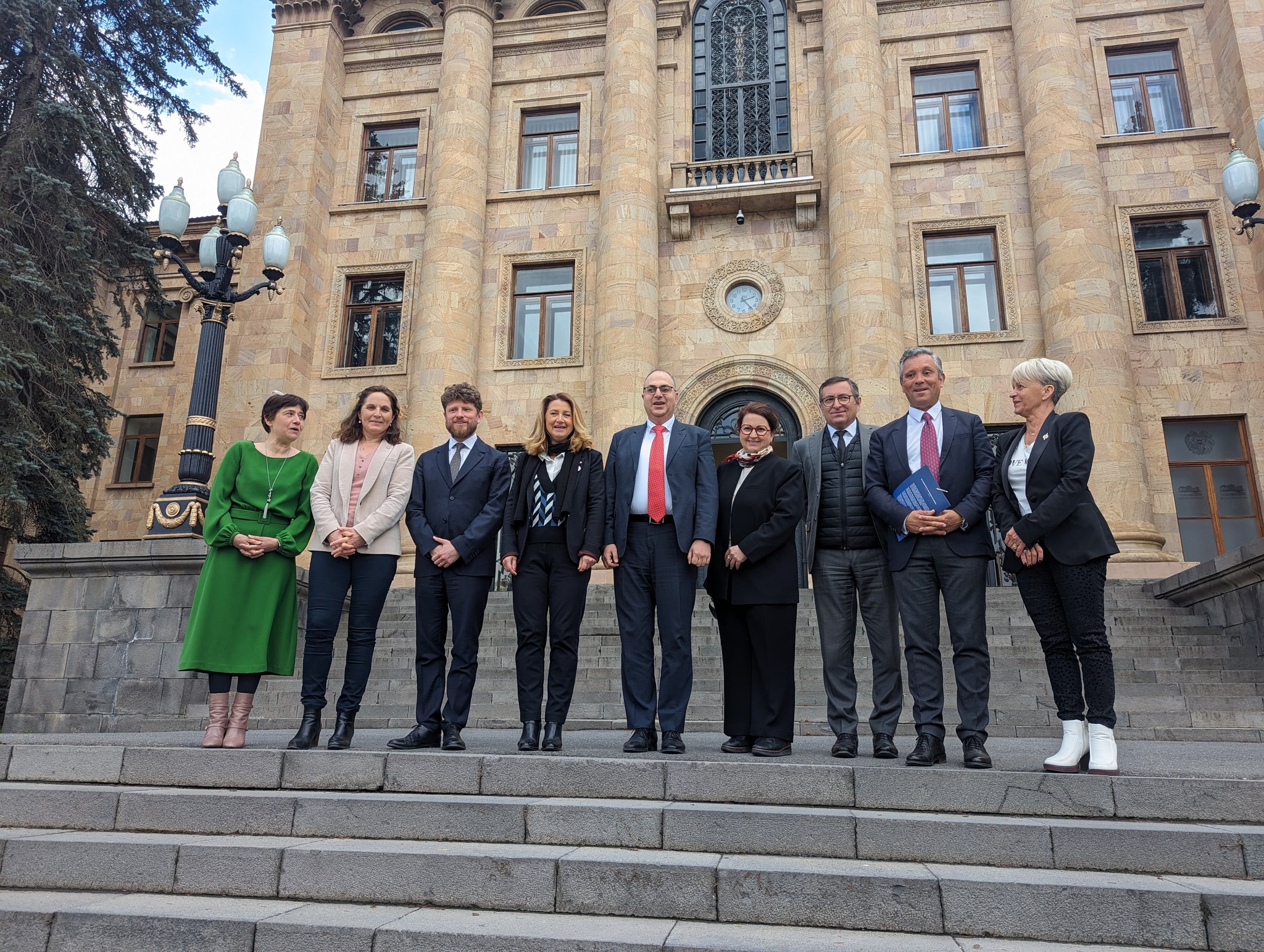 Merci au président de l&rsquo;Assemblée nationale d&rsquo;Arménie