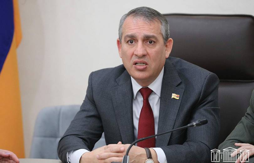 Ce qui n’appartient pas à l’Arménie sera restitué à l&rsquo;Azerbaïdjan, et ce dernier fera de même affirme le député Armen Khachatryan