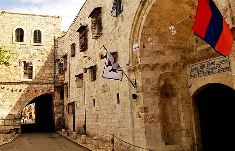 Ils sont armés, nous non. La communauté arménienne de Jérusalem lance un appel à la communauté internationale