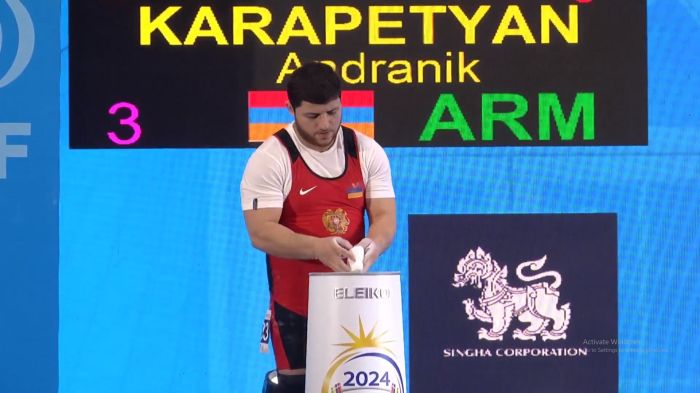 Coupe du monde d’haltérophilie à Pkhuket (Thaïllande) Andranik Karapetyan a obtenu la note de zéro