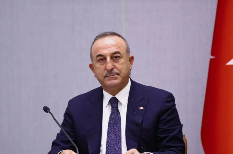 Si l’Occident donne quelque chose à l’Arménie, la Turquie donnera trois fois plus à l’Azerbaïdjan affirme Mevlut Cavusoglu