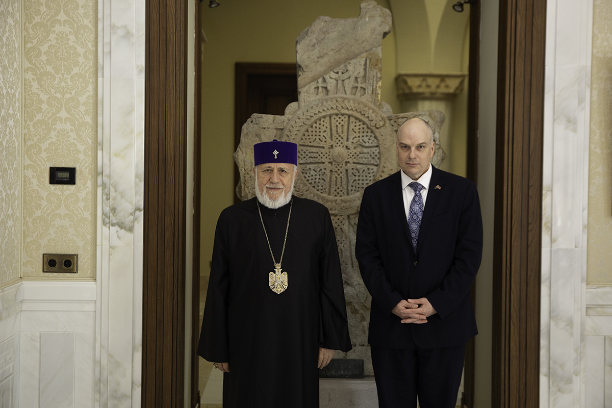 Le Catholicos de tous les Arméniens s&rsquo;entretient avec l&rsquo;Ambassadeur d&rsquo;Australie