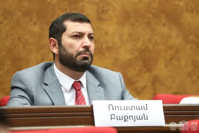 Le projet présenté par le Parlement arménien de reconnaître le 3 août en Arménie comme Journée de commémoration des victimes du génocide yézidi fut voté