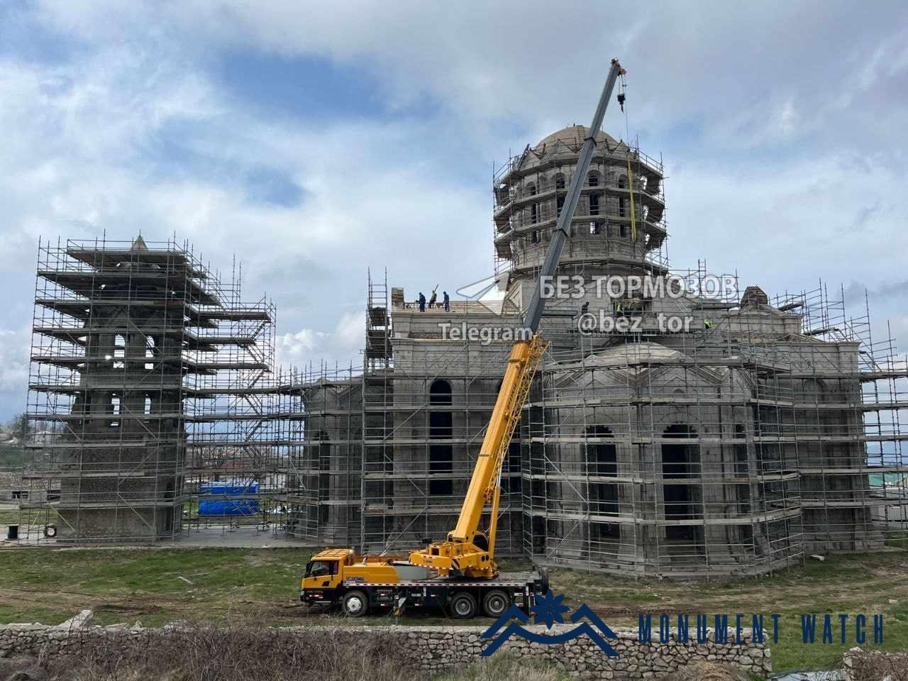 L&rsquo;Azerbaïdjan continue de défigurer la cathédrale arménienne Ghazanchetsots de Chouchi au nom de « restauration »
