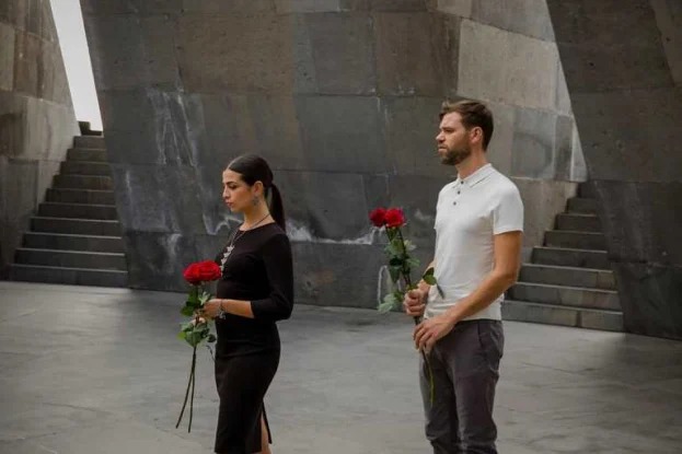 Les membres du groupe « Ladaniva » représentant l&rsquo;Arménie à l&rsquo;Eurovision 2024 ont rendu hommage à la mémoire des victimes du génocide des Arméniens
