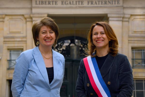 PARIS IX