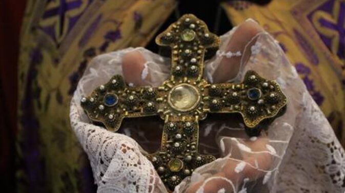 L&rsquo;Église apostolique arménienne a célébré hier la fête de l&rsquo;apparition de la Sainte-Croix