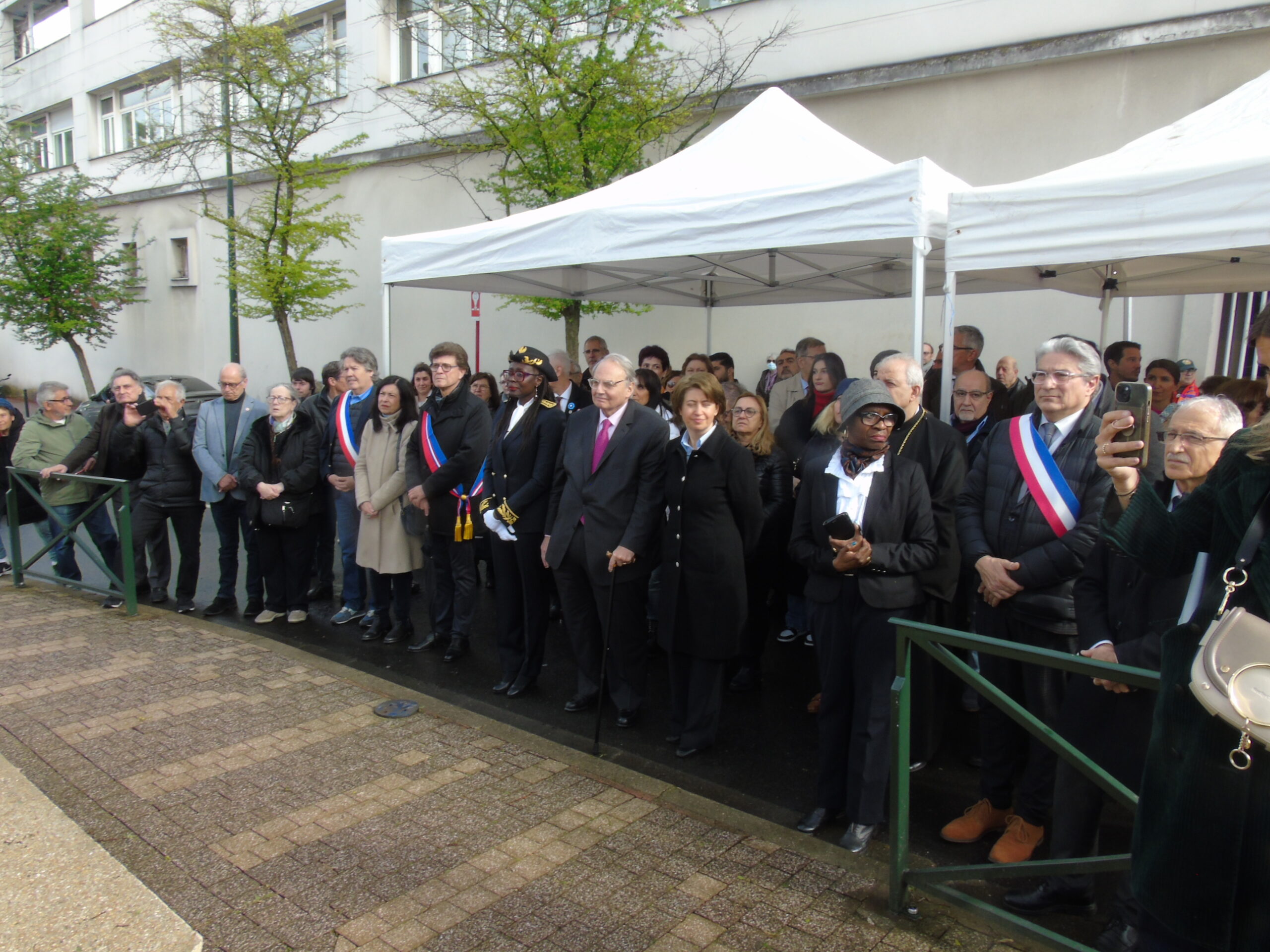 Cérémonie à Clamart