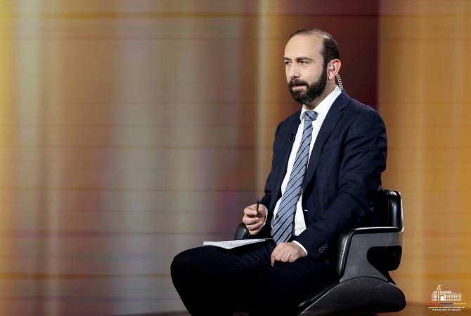 Ararat Mirzoyan : Il y a certaines questions et problèmes dans les relations avec la Russie, sur lesquels nous dialoguons