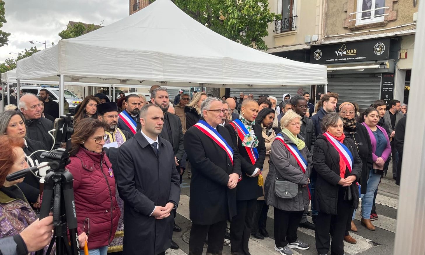 Cérémonie à Arnouville