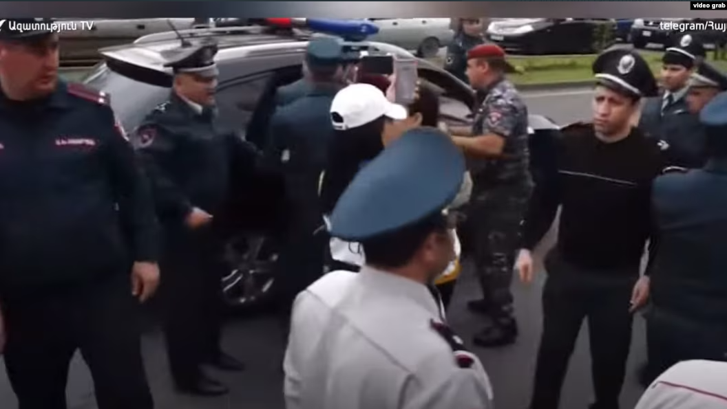 Erevan se prépare à de nouvelles manifestations après l&rsquo;arrestation de dizaines de personnes pour des « actions de désobéissance civile ».