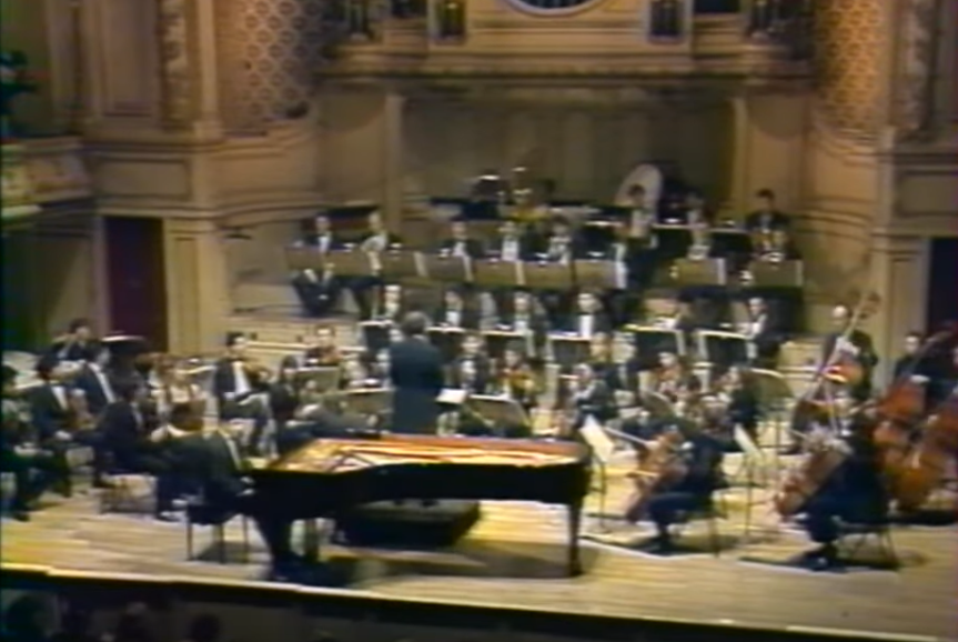 Vardan Mamikonian joue Rachmaninov
