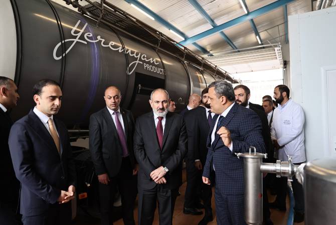 Le Premier ministre arménien a assisté à l&rsquo;ouverture d&rsquo;une usine laitière à Erevan