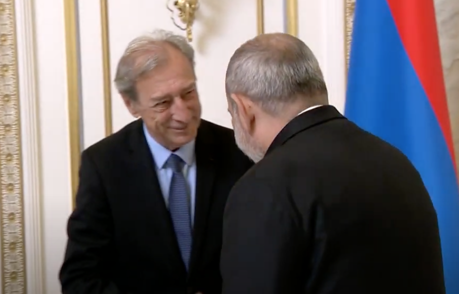 Nikol Pachinian a reçu la délégation conduite par le président du Département des Hauts-de-Seine