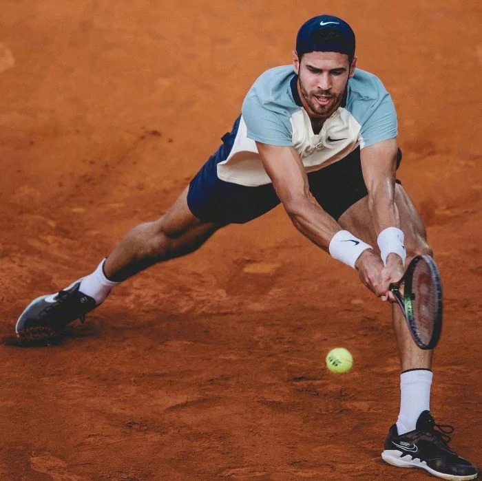 Karen Khachanov s&rsquo;est qualifiée pour le deuxième tour du tournoi de Rolland-Garros