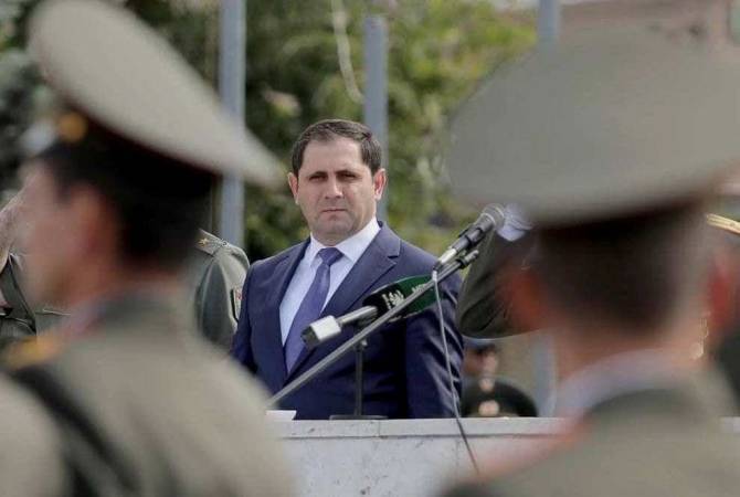 La délégation d’Arménie conduite par le ministre de la Défense Suren Papikyan est partie pour Bruxelles
